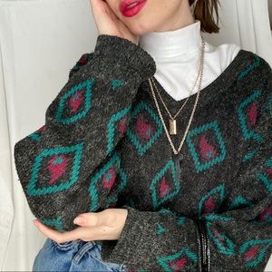 RETRO FUNKY SWEATER